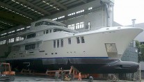 N120 superyacht Aurora - side view